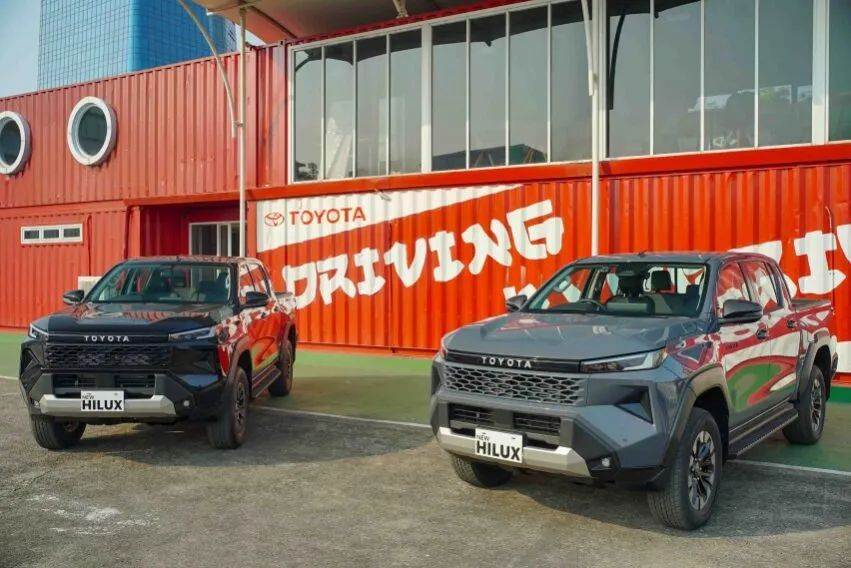 Toyota New Hilux Dipasarkan Mulai Rp448 Juta OTR Surabaya